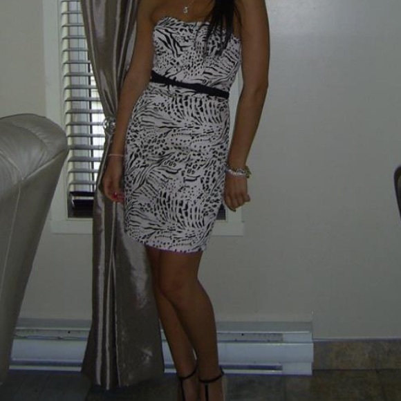 Strapless mini dress - Picture 2 of 2